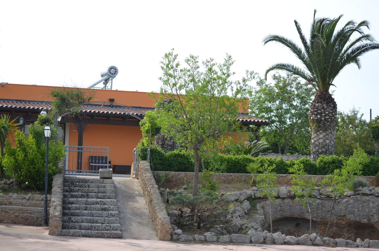 Gasthaus Relais La Giara Manduria Exterior foto